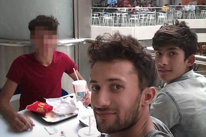 ​Lise öğrencisi genç tüfekle intihar etti iddiası