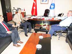 Vali Karaloğlu'ndan Rektör Battal'a Taziye Ziyareti