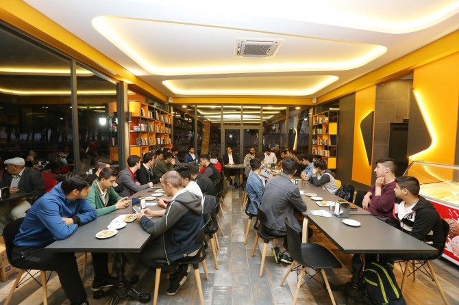 Gaziantep’te toplu kitap okuma etkinliği düzenlendi