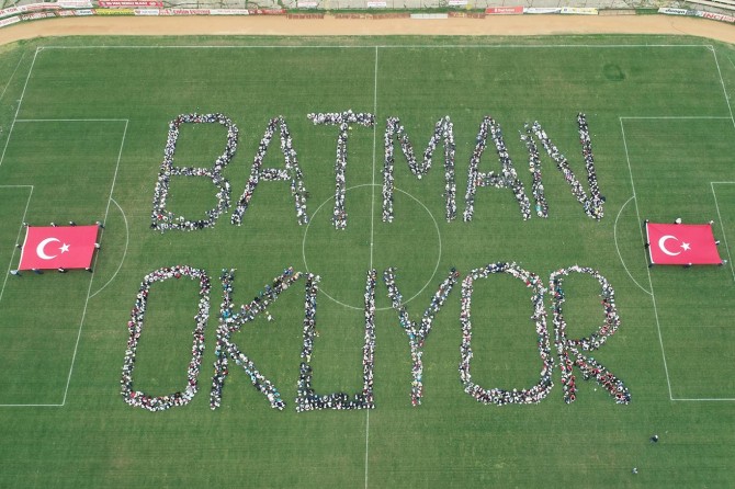 'Batman Her Yerde Okuyor' kampanyasına büyük ilgi