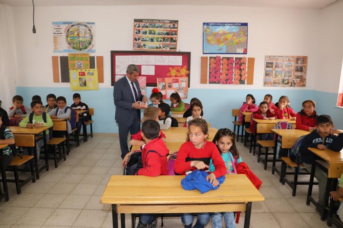 Mardin Milli Eğitim Müdürü Sarı'dan okul ziyaretleri