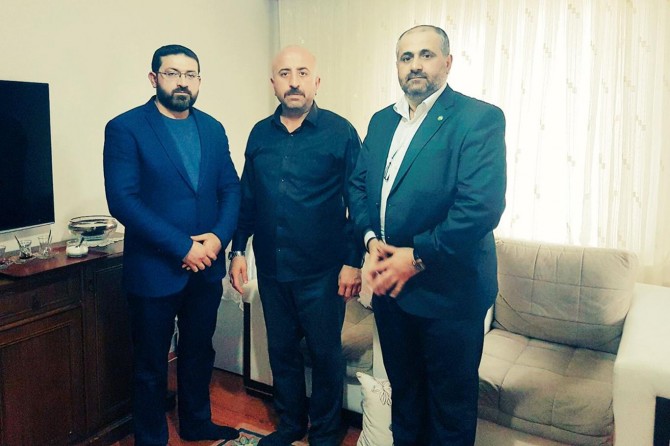 HÜDA PAR’dan çarşafından dolayı saldırıya uğrayan bayana ziyaret