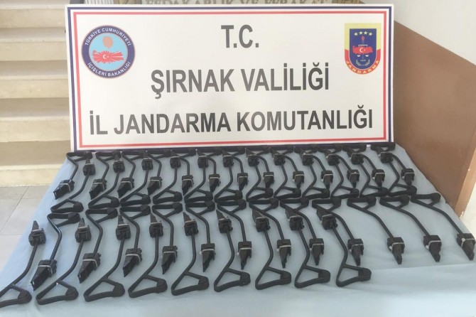 Şırnak Silopi'de PKK'ye ait kaleşnikof dipçikleri ele geçirildi