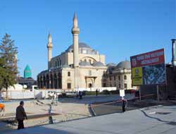 Mevlana Türbesi ve Çevresi Güzelleşiyor
