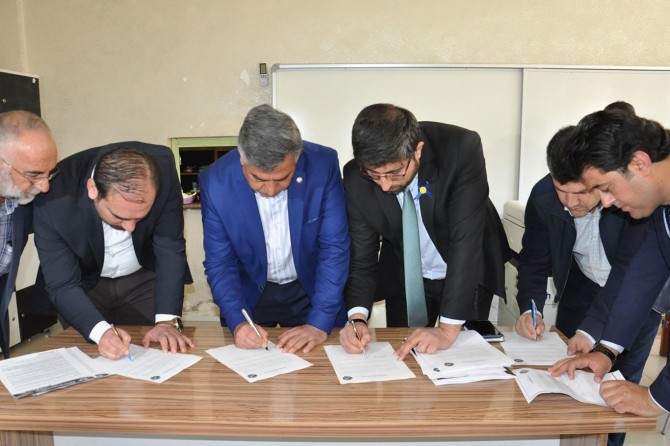 Eğitimcilerden "Öğretmen Performans" uygulamasına karşı imza kampanyası