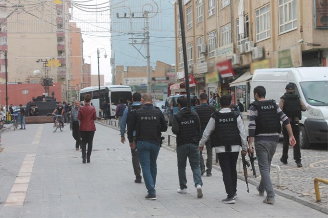 Kızıltepe’de "Şok" uygulaması: 11 gözaltı