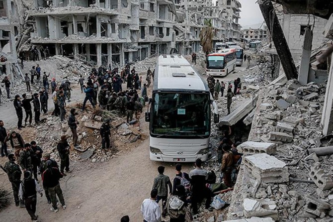 Duma'dan tahliye edilenler Cerablus ve El Bab'a geliyor