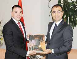 Diyarbakır Valisi, ABD Adana Konsolosu ile Görüştü