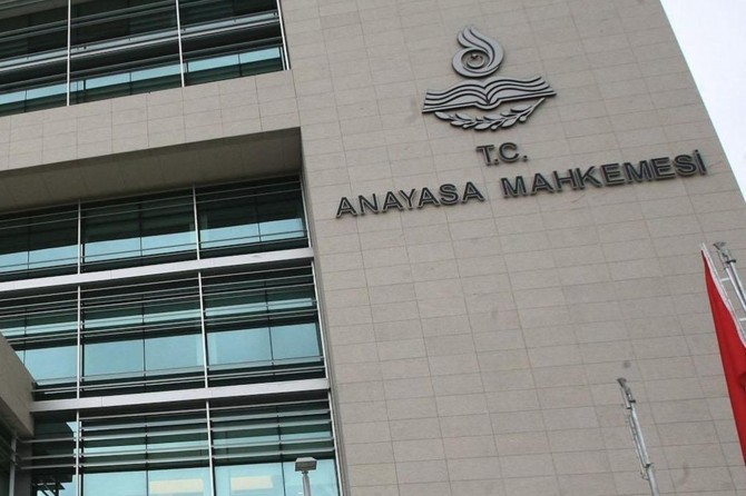 AYM'den CHP'li vekillerin talebine ret