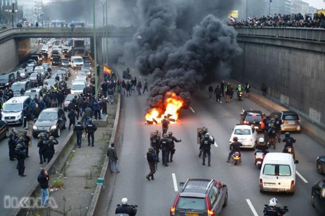 "Black Tuesday" in France