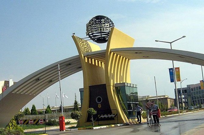 Üniversite'de silahlı saldırı: 4 ölü