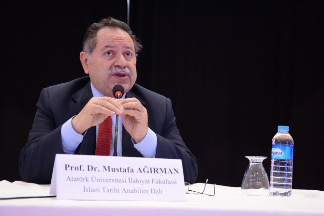 “Ümmeti ayağa kaldırmakla görevliyiz”