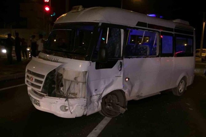Nusaybin'de trafik kazası: 3 yaralı