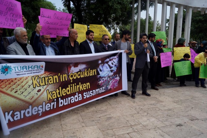 Medrese katliamı protesto edildi