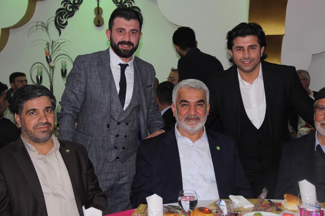Yapıcıoğlu, partisinin Kocasinan İlçe Başkanı Hüseyin Yazgan’ın düğününe katıldı