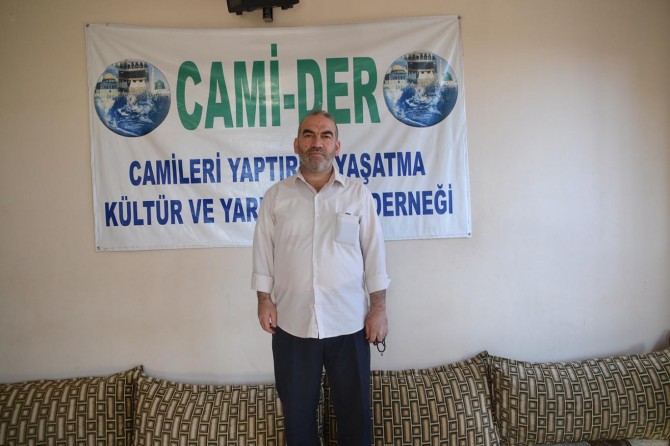 Peygamber Sevdalıları Viranşehir’de binlerce kitap dağıttı