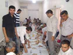 Silopi İpek Yolu Cami-Der'den Hacı Adaylarına Akşam Yemeği