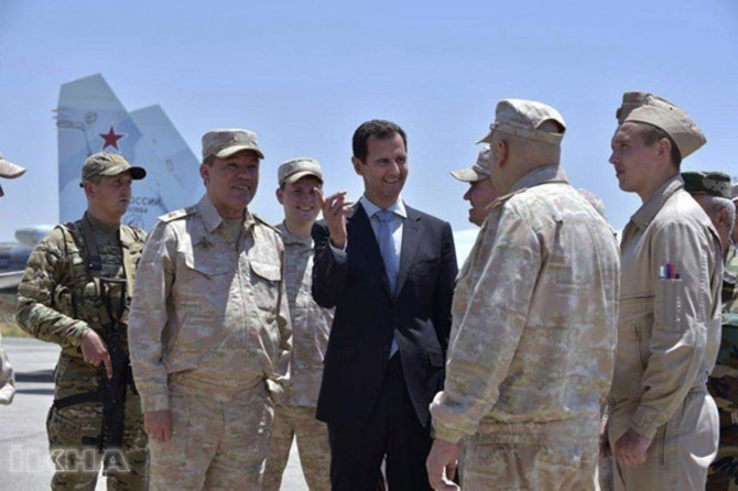 Syrian regime evacuates airports and military bases