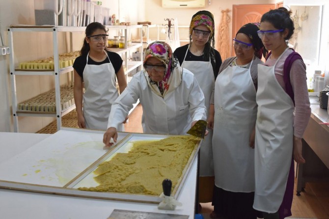 Mardin'de sabun üretim kursu açıldı