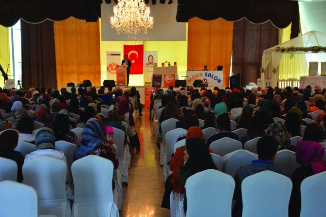 Kadınlar sağlıklı yaşam hakkında bilinçlendirildi