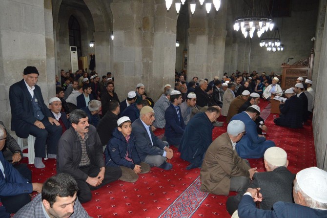 "Miracın en önemli hediyelerinden biri namazdır"