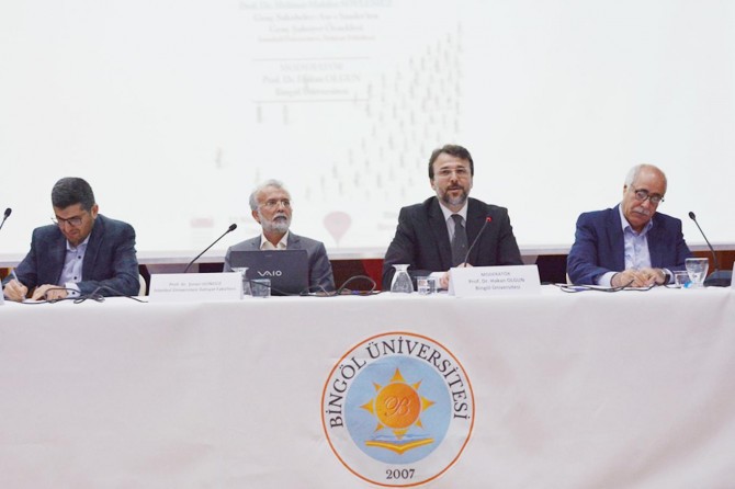 "İslami değerlerle yetişmeyen zihinler sapkın inançların esiri olur"