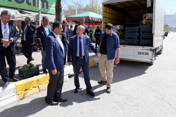Van Büyükşehir Belediyesinden park ve minibüs duraklarına sıkı denetim