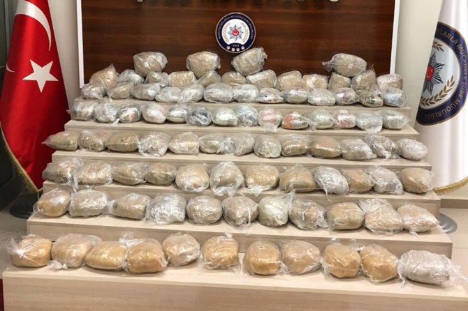 Van’da 95 kilo esrar ele geçirildi