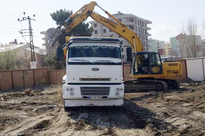Büyükşehir Belediyesi hafriyat kamyonlarını 7/24 izleyecek
