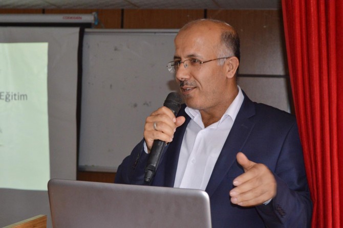 "Öğrencilerimize iman ve kardeşliği öğretmemiz gerekiyor"