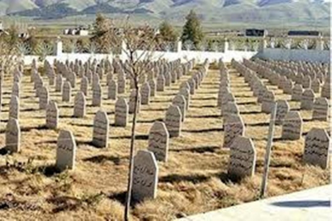 "Enfal saldırılarında 182 bin Kürd katledildi 5 bin köy yakılıp yıkıldı"