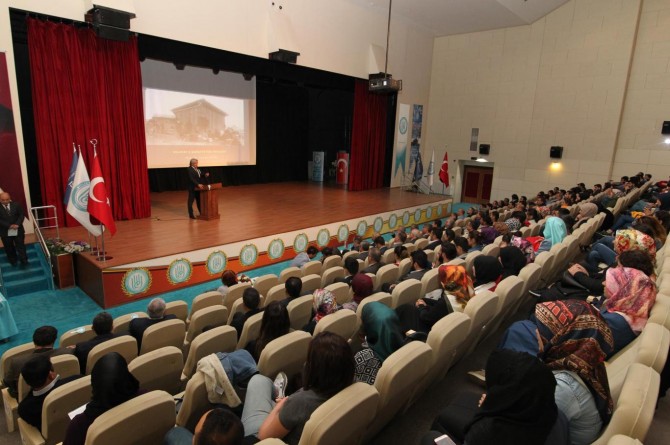 Çağımızın en büyük sorunlarından birisi mülteci ve göçtür