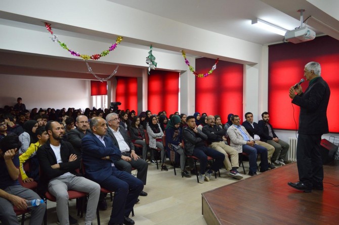 ​"Selahaddin Eyyubi Kudüs’e iman meselesi olarak baktı"