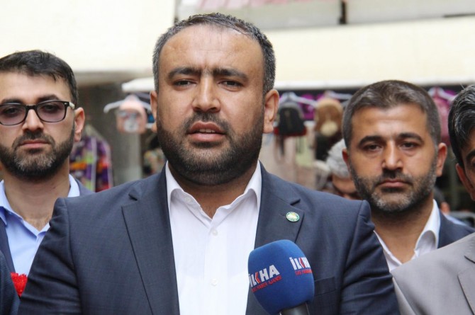 "Bir yılda 3 bin esnafımızı ziyaret ederek sorunlarını dinledik"