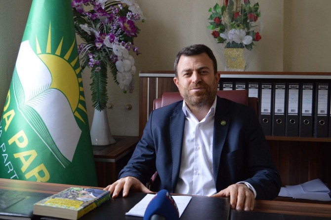 “Söyleyecek sözü olan tüm insanları Kürd meselesinde samimi olmaya davet ediyoruz”