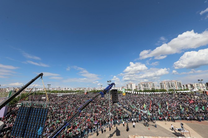 Evîndarên Pêxember ji Diyarbekirê peyam dan alema Îslamê