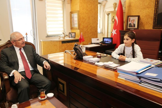 “Küçük Başkan” çocuklara has proje talimatı verdi