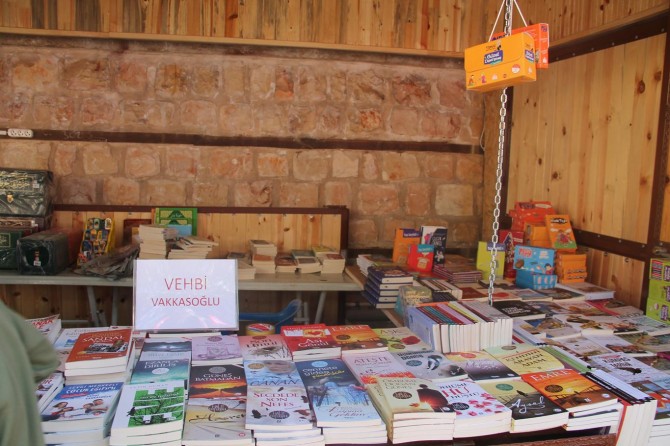 ​Adıyaman’da kitap fuarı açıldı