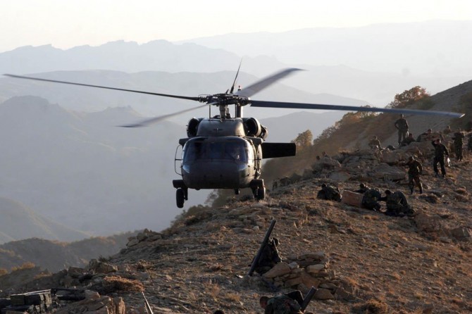Li Diyarbekirê leşkerekî jiyana xwe ji dest da