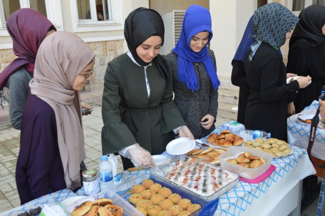İhtiyaç sahibi öğrenciler yararına kermes