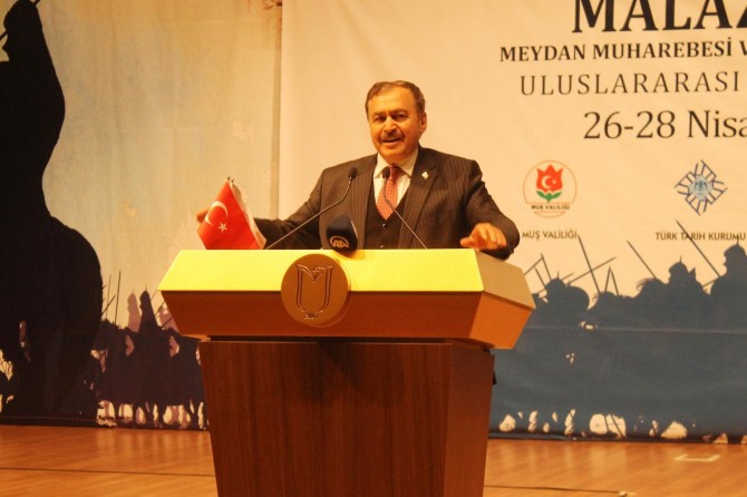 Bakan Eroğlu: Dünyanın en büyük barajlarını yapıyoruz