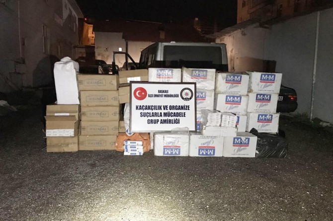 Başkale'de 20 bin paket kaçak sigara ele geçirildi