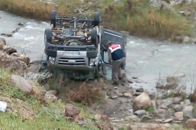 Wesaîta ku mamoste dibir gindirî çem: 6 birîndar