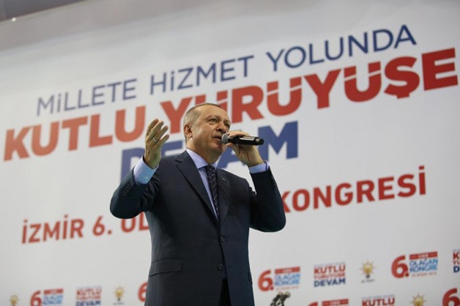 “Siyaset tek kişilik bir oyun değil ekip işidir”