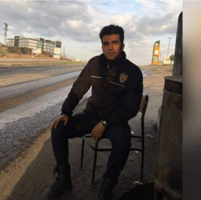 Gelin arabasının çarptığı polis hayatını kaybetti