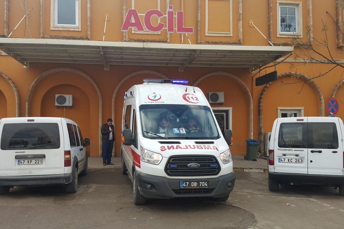 Tartıştığı eşini bıçakla yaraladı