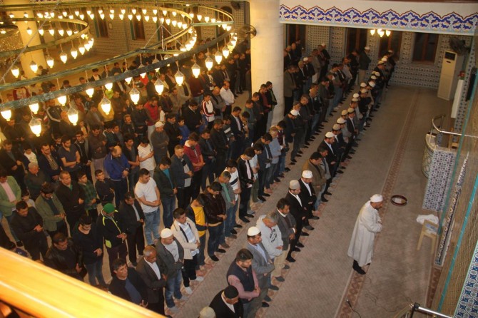 Midyat’ta Berat Kandili dualarla ihya edildi