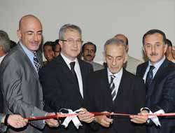 Anadolu Lisesi'ne Konferans Salonu ve Kütüphane Yapıldı