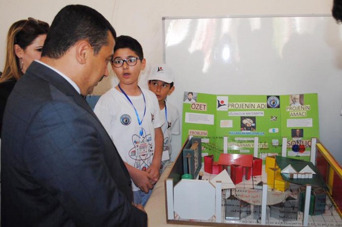 Nusaybin’de TÜBİTAK, Resim ve Teknoloji Tasarım sergisi açıldı