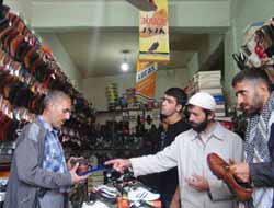 Bayram Alışverişi, Ayakkabıcıların Yüzünü Güldürdü